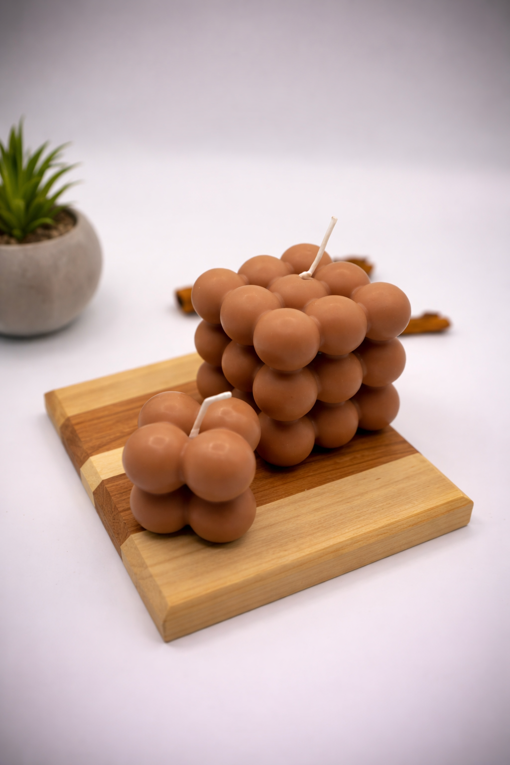 Cinnamon Dolce candles