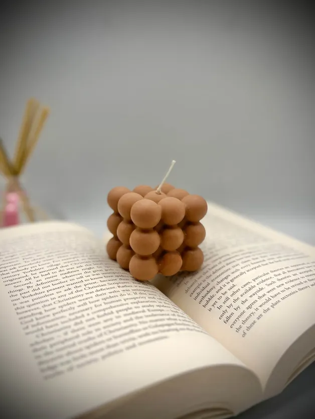 Coffee Cake large candle